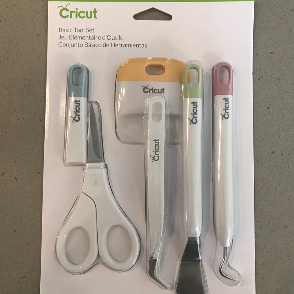 🦗✨ Cricut basic tools set NWOT